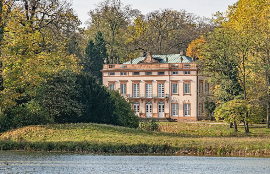 Schönbusch Palace, Germany